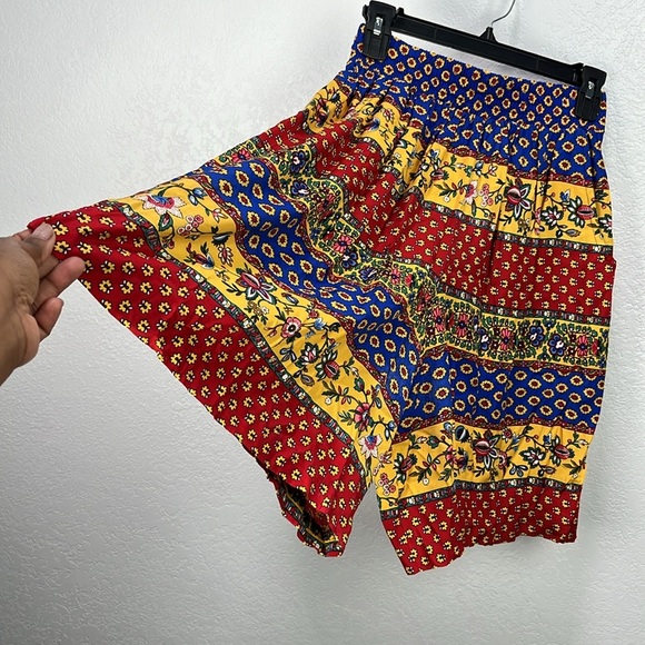 Marisa Christina Classic Women’s Red Blue Yellow A-Line Shorts Sz M Boho Chic - Picture 6 of 8
